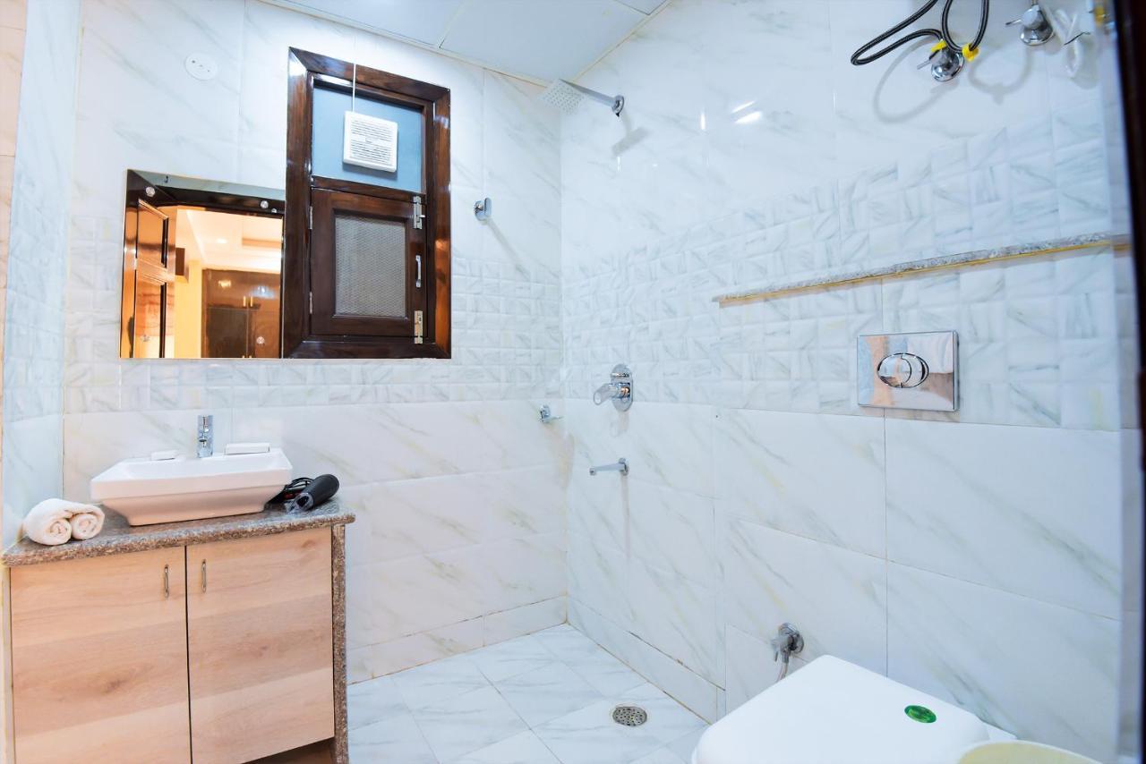 Bedchambers Medicity Serviced Apartments In غورغاون المظهر الخارجي الصورة